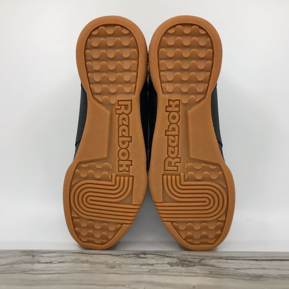 REEBOK CLASSIC - Picture 6 of 7